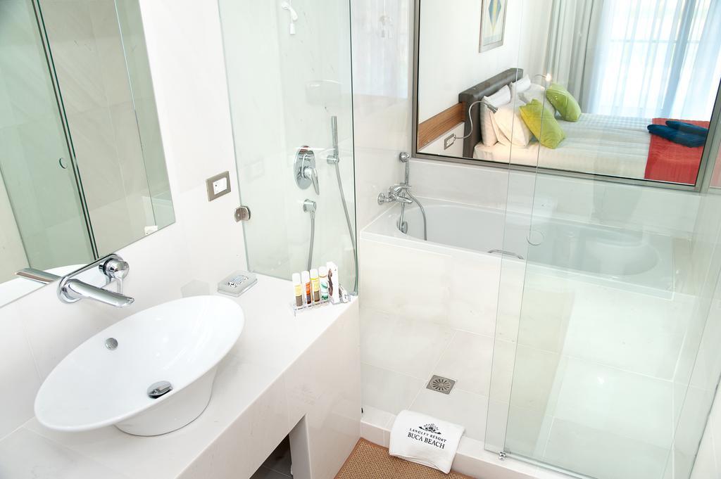 Buca Beach Resort Messini Room photo